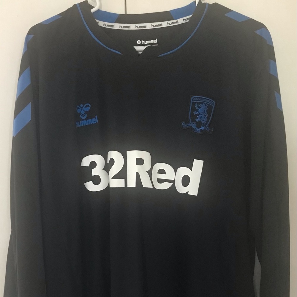 BNWOT LS Hummel Middlesbrough Away Kit